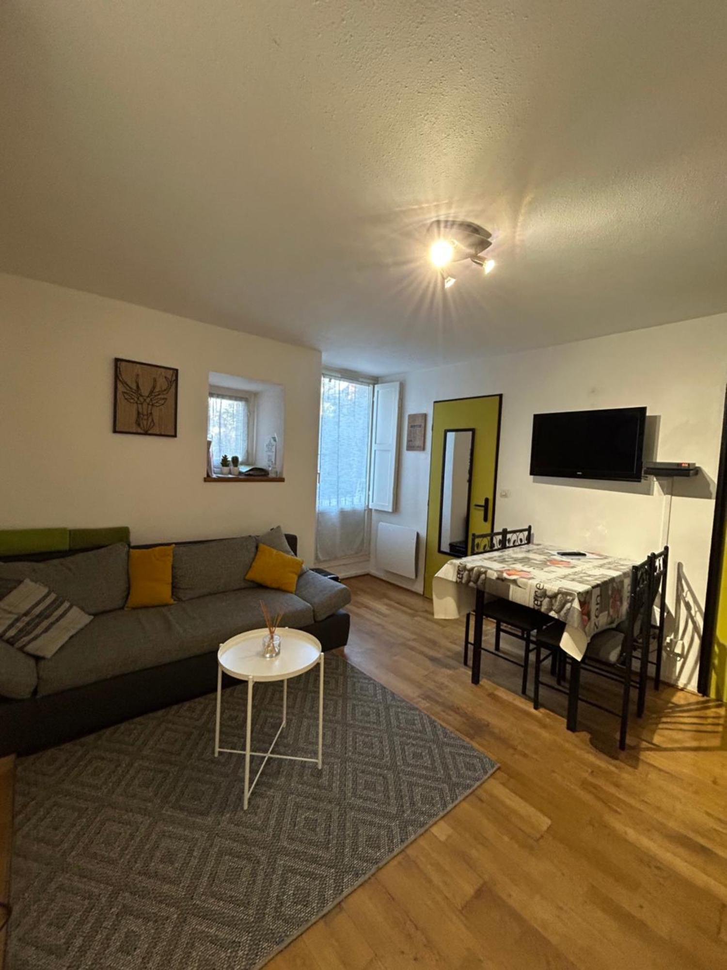 Appt Entier Rdc 1 Chambre Allee D'Etigny Bagneres-de-Luchon Экстерьер фото